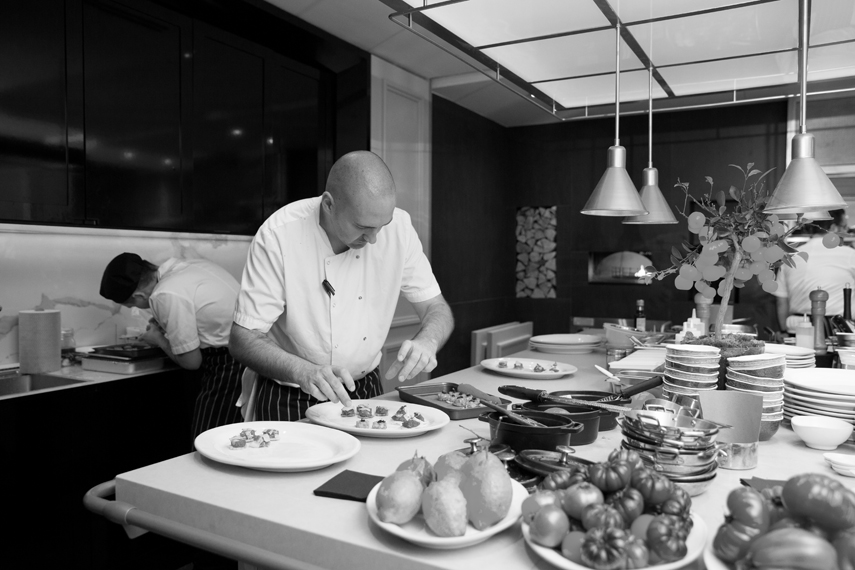London portrait photographer for relaxed hospitality industry staff portraits